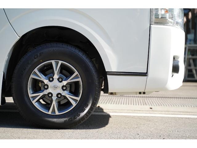 ハイエースバン スーパーＧＬ　ダークプライムＩＩ　ワンオーナー／４ＷＤ／２．８００ｃｃ／６速ＡＴ／ディーゼルターボ／記録簿有／両側電動スライドドア／ＴＳＳ装着車／ＬＤＡ装着車／純正ＬＥＤヘッドライト／Ｗエアーバック／ナビ／ブルートゥース／Ｂカメラ／（25枚目）