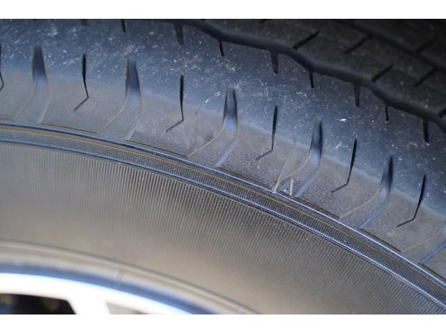 ハイエースバン スーパーＧＬ　ダークプライムＩＩ　ワンオーナー／４ＷＤ／２．８００ｃｃ／６速ＡＴ／ディーゼルターボ／記録簿有／両側電動スライドドア／ＴＳＳ装着車／ＬＤＡ装着車／純正ＬＥＤヘッドライト／Ｗエアーバック／ナビ／ブルートゥース／Ｂカメラ／（28枚目）