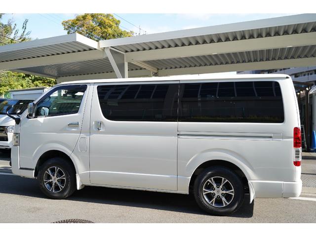 ハイエースバン スーパーＧＬ　ダークプライムＩＩ　ワンオーナー／４ＷＤ／２．８００ｃｃ／６速ＡＴ／ディーゼルターボ／記録簿有／両側電動スライドドア／ＴＳＳ装着車／ＬＤＡ装着車／純正ＬＥＤヘッドライト／Ｗエアーバック／ナビ／ブルートゥース／Ｂカメラ／（42枚目）
