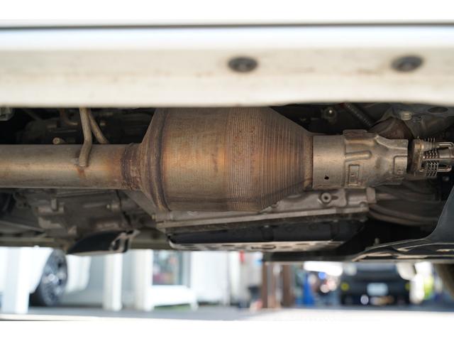 ハイエースバン スーパーＧＬ　ダークプライムＩＩ　ワンオーナー／４ＷＤ／２．８００ｃｃ／６速ＡＴ／ディーゼルターボ／記録簿有／両側電動スライドドア／ＴＳＳ装着車／ＬＤＡ装着車／純正ＬＥＤヘッドライト／Ｗエアーバック／ナビ／ブルートゥース／Ｂカメラ／（59枚目）