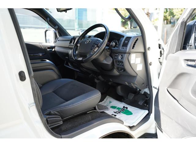 ハイエースバン スーパーＧＬ　ダークプライムＩＩ　ワンオーナー／４ＷＤ／２．８００ｃｃ／６速ＡＴ／ディーゼルターボ／記録簿有／両側電動スライドドア／ＴＳＳ装着車／ＬＤＡ装着車／純正ＬＥＤヘッドライト／Ｗエアーバック／ナビ／ブルートゥース／Ｂカメラ／（68枚目）