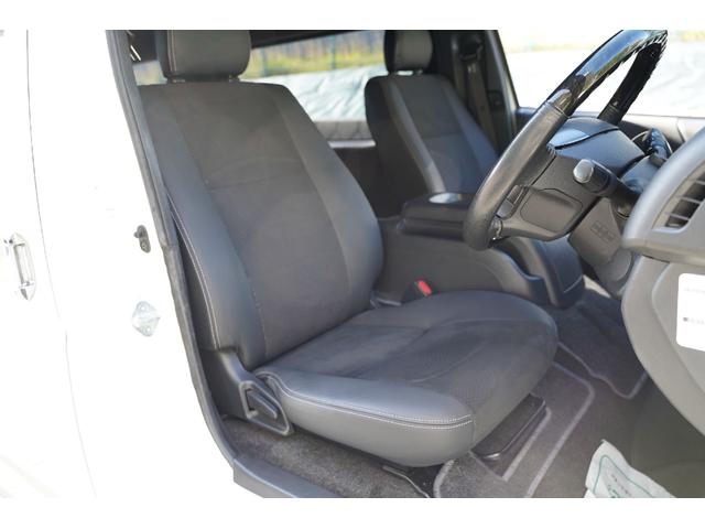 ハイエースバン スーパーＧＬ　ダークプライムＩＩ　ワンオーナー／４ＷＤ／２．８００ｃｃ／６速ＡＴ／ディーゼルターボ／記録簿有／両側電動スライドドア／ＴＳＳ装着車／ＬＤＡ装着車／純正ＬＥＤヘッドライト／Ｗエアーバック／ナビ／ブルートゥース／Ｂカメラ／（70枚目）