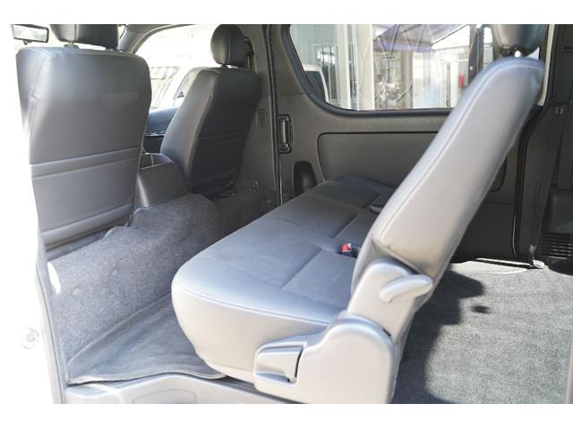 ハイエースバン スーパーＧＬ　ダークプライムＩＩ　ワンオーナー／４ＷＤ／２．８００ｃｃ／６速ＡＴ／ディーゼルターボ／記録簿有／両側電動スライドドア／ＴＳＳ装着車／ＬＤＡ装着車／純正ＬＥＤヘッドライト／Ｗエアーバック／ナビ／ブルートゥース／Ｂカメラ／（76枚目）