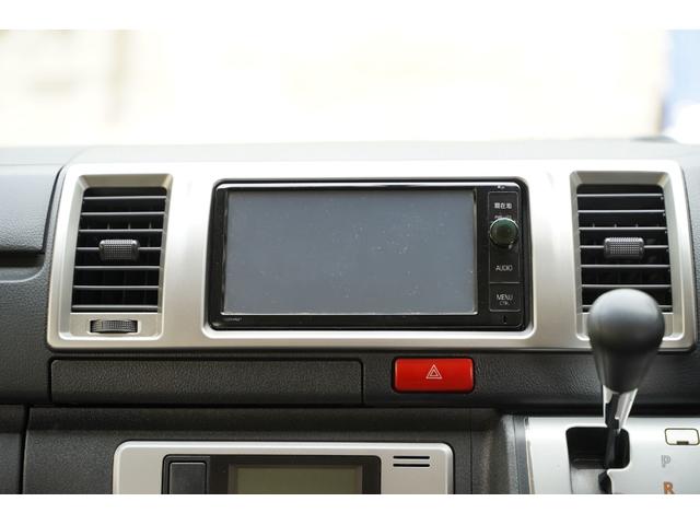 ハイエースバン ロングスーパーGL 4WD/3.000cc/ディーゼルターボ/前登録横浜/純正LEDヘッドライトユニット/2024年製バンタイヤ/サイドスライドガラス/純正盗難防止装置付/ナビ/ブルートゥース/地デジ/Bカメラ/ETC/(5枚目)