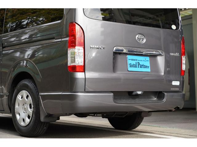 ハイエースバン ロングスーパーGL 4WD/3.000cc/ディーゼルターボ/前登録横浜/純正LEDヘッドライトユニット/2024年製バンタイヤ/サイドスライドガラス/純正盗難防止装置付/ナビ/ブルートゥース/地デジ/Bカメラ/ETC/(9枚目)