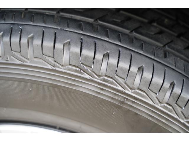 ハイエースバン ロングスーパーGL 4WD/3.000cc/ディーゼルターボ/前登録横浜/純正LEDヘッドライトユニット/2024年製バンタイヤ/サイドスライドガラス/純正盗難防止装置付/ナビ/ブルートゥース/地デジ/Bカメラ/ETC/(28枚目)