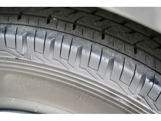 ハイエースバン ロングスーパーGL 4WD/3.000cc/ディーゼルターボ/前登録横浜/純正LEDヘッドライトユニット/2024年製バンタイヤ/サイドスライドガラス/純正盗難防止装置付/ナビ/ブルートゥース/地デジ/Bカメラ/ETC/(30枚目)