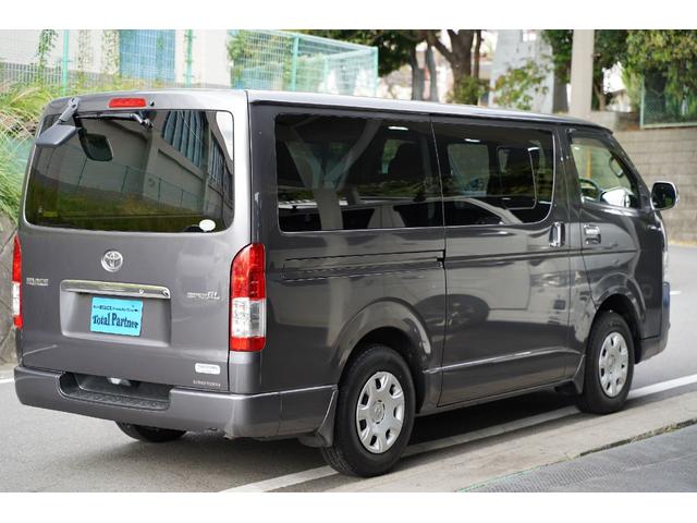 ハイエースバン ロングスーパーGL 4WD/3.000cc/ディーゼルターボ/前登録横浜/純正LEDヘッドライトユニット/2024年製バンタイヤ/サイドスライドガラス/純正盗難防止装置付/ナビ/ブルートゥース/地デジ/Bカメラ/ETC/(46枚目)