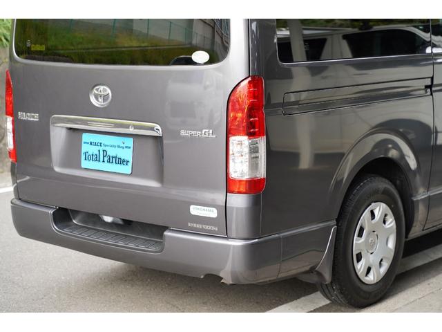 ハイエースバン ロングスーパーGL 4WD/3.000cc/ディーゼルターボ/前登録横浜/純正LEDヘッドライトユニット/2024年製バンタイヤ/サイドスライドガラス/純正盗難防止装置付/ナビ/ブルートゥース/地デジ/Bカメラ/ETC/(48枚目)