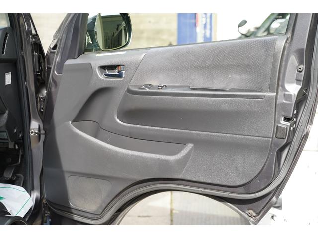 ハイエースバン ロングスーパーGL 4WD/3.000cc/ディーゼルターボ/前登録横浜/純正LEDヘッドライトユニット/2024年製バンタイヤ/サイドスライドガラス/純正盗難防止装置付/ナビ/ブルートゥース/地デジ/Bカメラ/ETC/(59枚目)