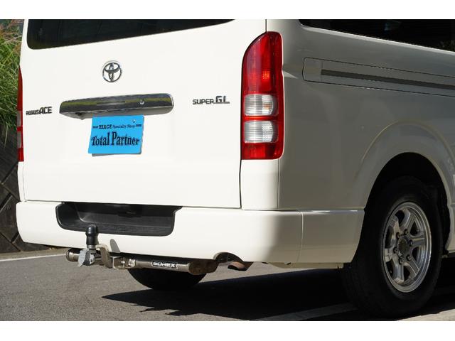 ハイエースバン ロングスーパーＧＬ　４ＷＤ／ワンオーナー／寒冷地仕様／３．０００ｃｃ／ディーゼルターボ／後席シートベルト／Ｗエアーバック／スライドガラス／１００Ｖ電源／純正キーレス／イモビライザー付／ナビ／ＴＶ／バックカメラ／ＥＴＣ／（8枚目）