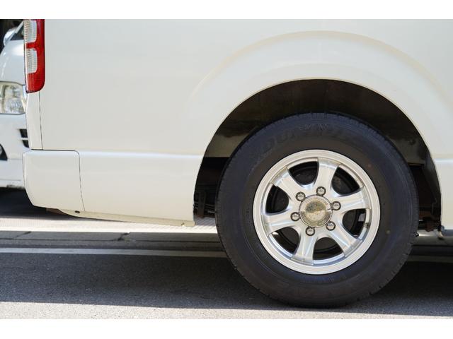 ハイエースバン ロングスーパーＧＬ　４ＷＤ／ワンオーナー／寒冷地仕様／３．０００ｃｃ／ディーゼルターボ／後席シートベルト／Ｗエアーバック／スライドガラス／１００Ｖ電源／純正キーレス／イモビライザー付／ナビ／ＴＶ／バックカメラ／ＥＴＣ／（26枚目）
