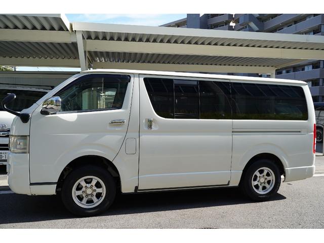 ハイエースバン ロングスーパーＧＬ　４ＷＤ／ワンオーナー／寒冷地仕様／３．０００ｃｃ／ディーゼルターボ／後席シートベルト／Ｗエアーバック／スライドガラス／１００Ｖ電源／純正キーレス／イモビライザー付／ナビ／ＴＶ／バックカメラ／ＥＴＣ／（44枚目）
