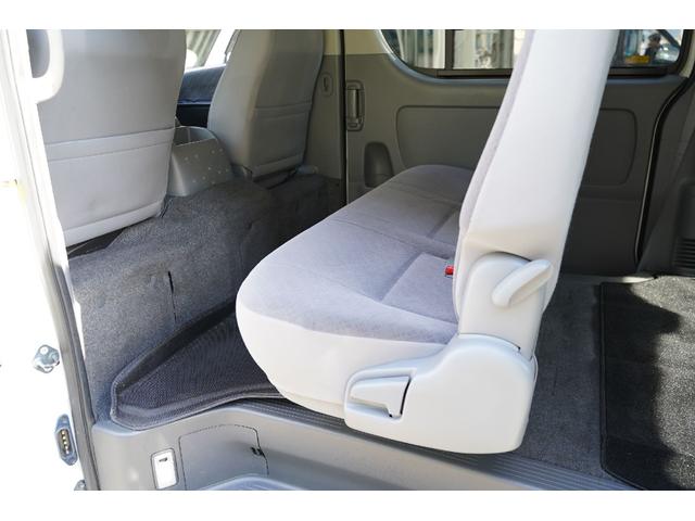 ハイエースバン ロングスーパーＧＬ　４ＷＤ／ワンオーナー／寒冷地仕様／３．０００ｃｃ／ディーゼルターボ／後席シートベルト／Ｗエアーバック／スライドガラス／１００Ｖ電源／純正キーレス／イモビライザー付／ナビ／ＴＶ／バックカメラ／ＥＴＣ／（75枚目）