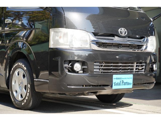 ハイエースバン スーパーGL 2.000cc/ガソリン/サイドスライドガラス/GOODYEAR製バンタイヤ/Wエアーバック/後席シートベルト/純正キーレス/純正盗難防止装置付/ナビ/バックカメラ/ETC/TV/インテリアパネル/(6枚目)