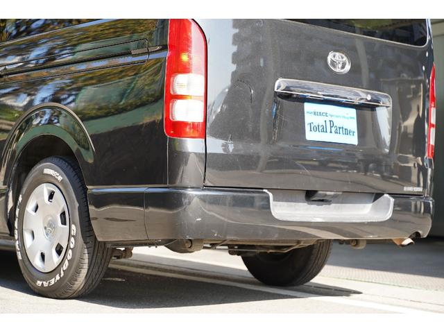 ハイエースバン スーパーGL 2.000cc/ガソリン/サイドスライドガラス/GOODYEAR製バンタイヤ/Wエアーバック/後席シートベルト/純正キーレス/純正盗難防止装置付/ナビ/バックカメラ/ETC/TV/インテリアパネル/(8枚目)