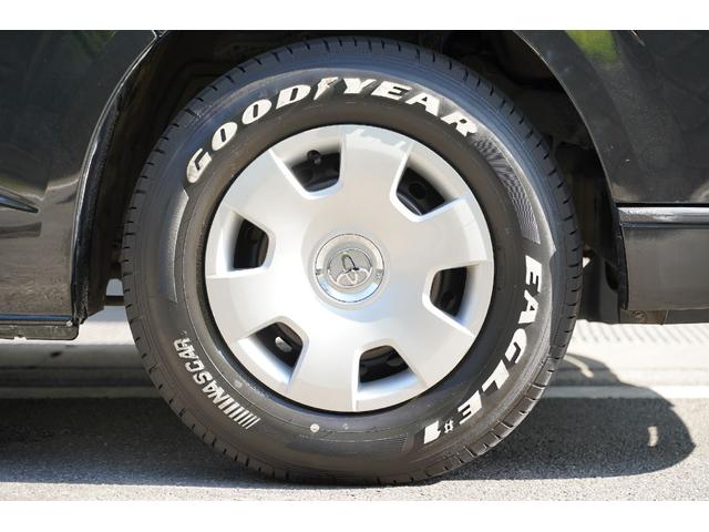 ハイエースバン スーパーGL 2.000cc/ガソリン/サイドスライドガラス/GOODYEAR製バンタイヤ/Wエアーバック/後席シートベルト/純正キーレス/純正盗難防止装置付/ナビ/バックカメラ/ETC/TV/インテリアパネル/(19枚目)