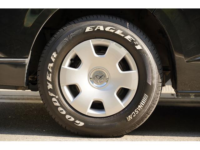 ハイエースバン スーパーGL 2.000cc/ガソリン/サイドスライドガラス/GOODYEAR製バンタイヤ/Wエアーバック/後席シートベルト/純正キーレス/純正盗難防止装置付/ナビ/バックカメラ/ETC/TV/インテリアパネル/(21枚目)