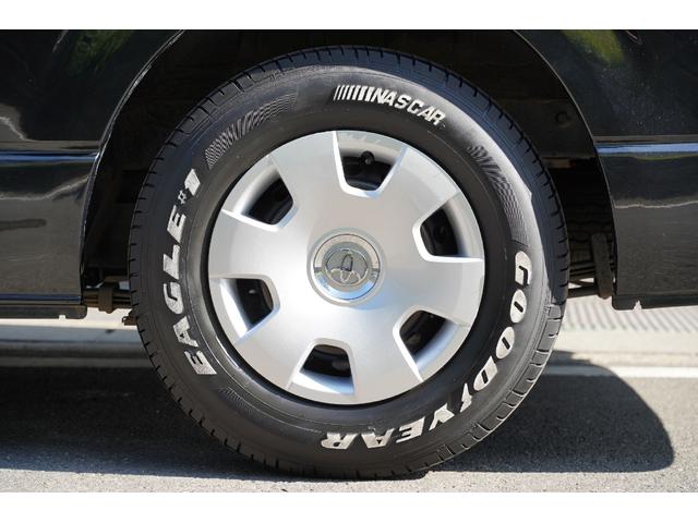 ハイエースバン スーパーGL 2.000cc/ガソリン/サイドスライドガラス/GOODYEAR製バンタイヤ/Wエアーバック/後席シートベルト/純正キーレス/純正盗難防止装置付/ナビ/バックカメラ/ETC/TV/インテリアパネル/(22枚目)