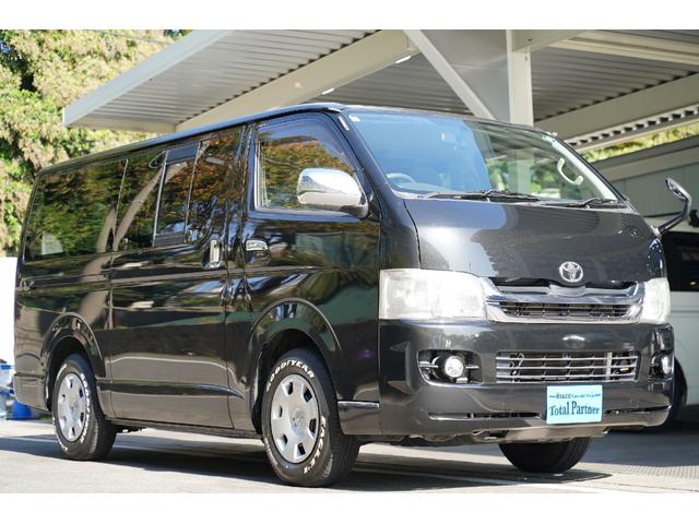 ハイエースバン スーパーGL 2.000cc/ガソリン/サイドスライドガラス/GOODYEAR製バンタイヤ/Wエアーバック/後席シートベルト/純正キーレス/純正盗難防止装置付/ナビ/バックカメラ/ETC/TV/インテリアパネル/(32枚目)