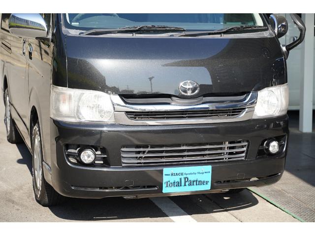 ハイエースバン スーパーGL 2.000cc/ガソリン/サイドスライドガラス/GOODYEAR製バンタイヤ/Wエアーバック/後席シートベルト/純正キーレス/純正盗難防止装置付/ナビ/バックカメラ/ETC/TV/インテリアパネル/(35枚目)