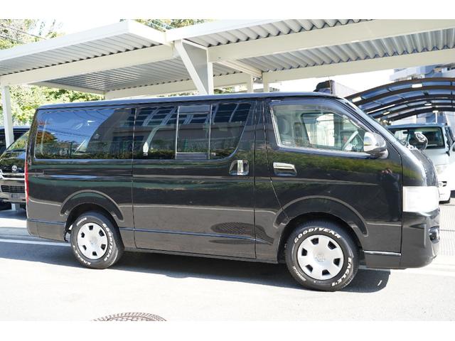 ハイエースバン スーパーGL 2.000cc/ガソリン/サイドスライドガラス/GOODYEAR製バンタイヤ/Wエアーバック/後席シートベルト/純正キーレス/純正盗難防止装置付/ナビ/バックカメラ/ETC/TV/インテリアパネル/(42枚目)