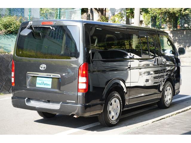 ハイエースバン スーパーGL 2.000cc/ガソリン/サイドスライドガラス/GOODYEAR製バンタイヤ/Wエアーバック/後席シートベルト/純正キーレス/純正盗難防止装置付/ナビ/バックカメラ/ETC/TV/インテリアパネル/(46枚目)