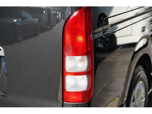 ハイエースバン スーパーGL 2.000cc/ガソリン/サイドスライドガラス/GOODYEAR製バンタイヤ/Wエアーバック/後席シートベルト/純正キーレス/純正盗難防止装置付/ナビ/バックカメラ/ETC/TV/インテリアパネル/(53枚目)