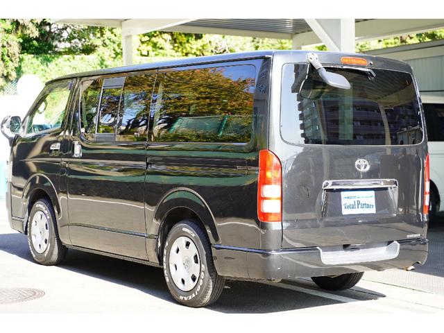 ハイエースバン スーパーGL 2.000cc/ガソリン/サイドスライドガラス/GOODYEAR製バンタイヤ/Wエアーバック/後席シートベルト/純正キーレス/純正盗難防止装置付/ナビ/バックカメラ/ETC/TV/インテリアパネル/(54枚目)