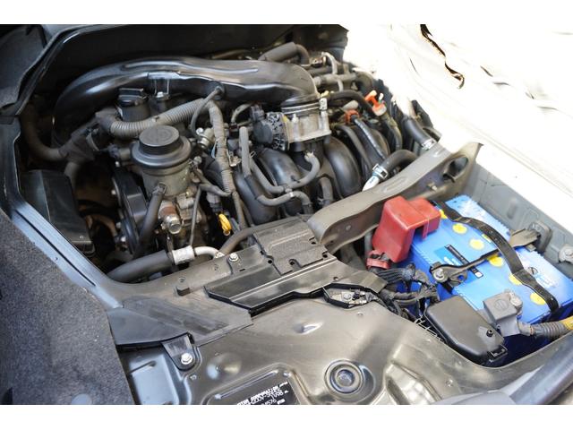 ハイエースバン スーパーGL 2.000cc/ガソリン/サイドスライドガラス/GOODYEAR製バンタイヤ/Wエアーバック/後席シートベルト/純正キーレス/純正盗難防止装置付/ナビ/バックカメラ/ETC/TV/インテリアパネル/(57枚目)