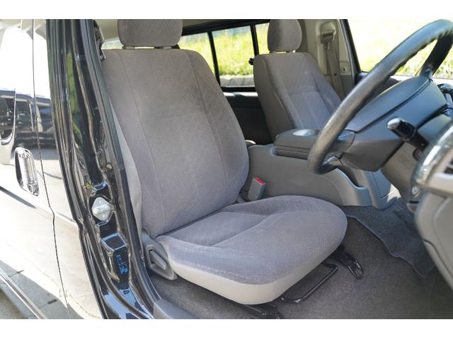 ハイエースバン スーパーGL 2.000cc/ガソリン/サイドスライドガラス/GOODYEAR製バンタイヤ/Wエアーバック/後席シートベルト/純正キーレス/純正盗難防止装置付/ナビ/バックカメラ/ETC/TV/インテリアパネル/(69枚目)