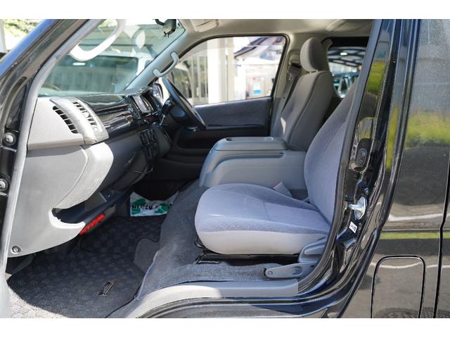ハイエースバン スーパーGL 2.000cc/ガソリン/サイドスライドガラス/GOODYEAR製バンタイヤ/Wエアーバック/後席シートベルト/純正キーレス/純正盗難防止装置付/ナビ/バックカメラ/ETC/TV/インテリアパネル/(71枚目)