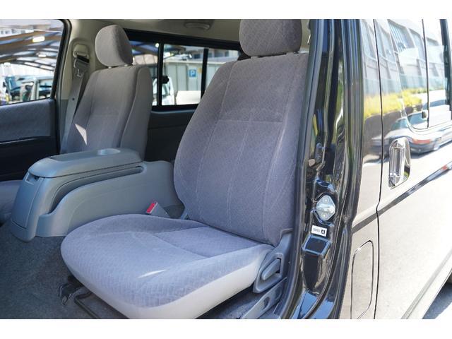 ハイエースバン スーパーGL 2.000cc/ガソリン/サイドスライドガラス/GOODYEAR製バンタイヤ/Wエアーバック/後席シートベルト/純正キーレス/純正盗難防止装置付/ナビ/バックカメラ/ETC/TV/インテリアパネル/(72枚目)