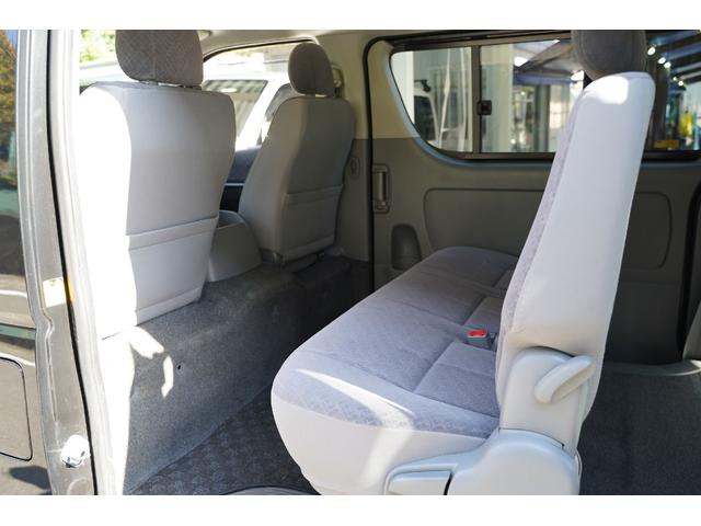 ハイエースバン スーパーGL 2.000cc/ガソリン/サイドスライドガラス/GOODYEAR製バンタイヤ/Wエアーバック/後席シートベルト/純正キーレス/純正盗難防止装置付/ナビ/バックカメラ/ETC/TV/インテリアパネル/(75枚目)