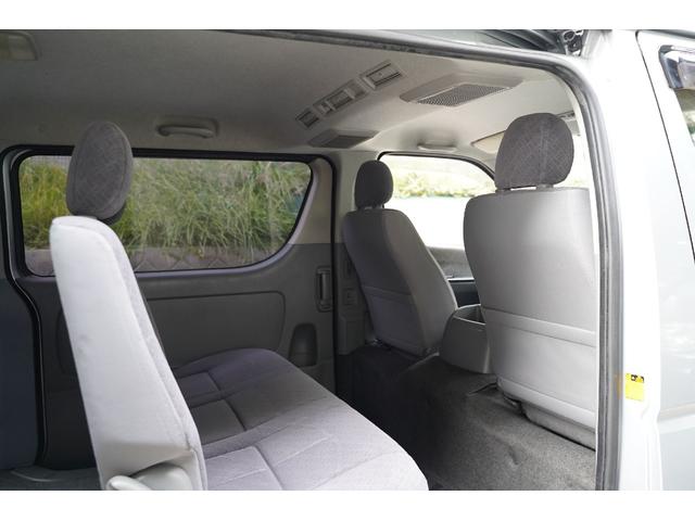 ハイエースバン ロングスーパーGL 2.000cc/ガソリン/YOKOHAMAPARADA/M-technoショックアブソーバー/2インチローダウン/Wエアーバック/純正キーレス/イモビライザー付/パナソニック製ナビ/Bカメラ/ETC/(12枚目)