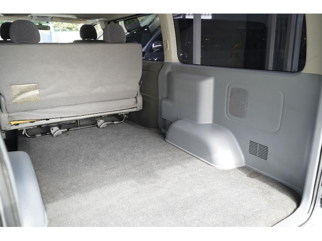 ハイエースバン ロングスーパーGL 2.000cc/ガソリン/YOKOHAMAPARADA/M-technoショックアブソーバー/2インチローダウン/Wエアーバック/純正キーレス/イモビライザー付/パナソニック製ナビ/Bカメラ/ETC/(80枚目)