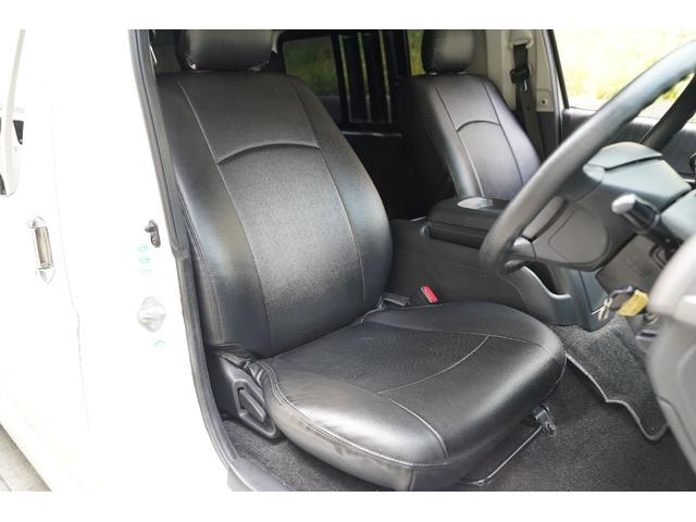 ハイエースバン ロングスーパーGL 3.000cc/ディーゼルターボ/3型/純正HIDヘッドライトユニット/純正クリアランスソナー/Wエアーバック/玄武ローダウンキット/サイドスライドガラス/キーレス/ナビ/バックカメラ/TV/ETC(13枚目)