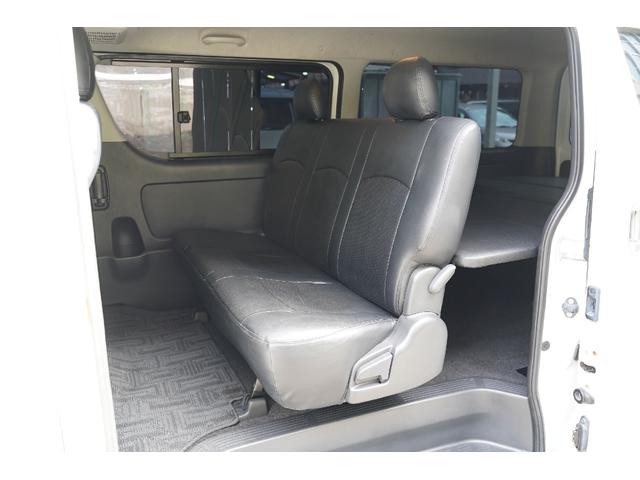 ハイエースバン ロングスーパーGL 3.000cc/ディーゼルターボ/3型/純正HIDヘッドライトユニット/純正クリアランスソナー/Wエアーバック/玄武ローダウンキット/サイドスライドガラス/キーレス/ナビ/バックカメラ/TV/ETC(14枚目)