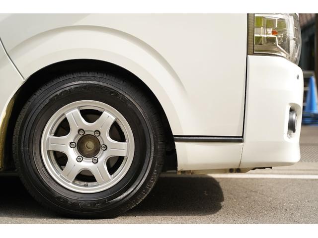ハイエースバン ロングスーパーGL 3.000cc/ディーゼルターボ/3型/純正HIDヘッドライトユニット/純正クリアランスソナー/Wエアーバック/玄武ローダウンキット/サイドスライドガラス/キーレス/ナビ/バックカメラ/TV/ETC(25枚目)