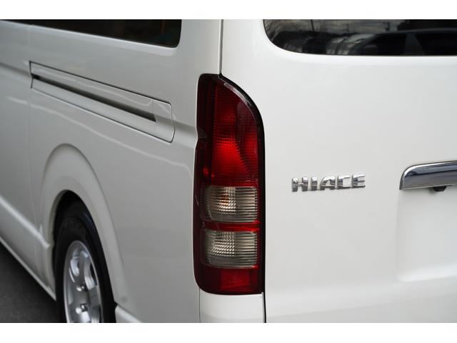 ハイエースバン ロングスーパーGL 3.000cc/ディーゼルターボ/3型/純正HIDヘッドライトユニット/純正クリアランスソナー/Wエアーバック/玄武ローダウンキット/サイドスライドガラス/キーレス/ナビ/バックカメラ/TV/ETC(48枚目)