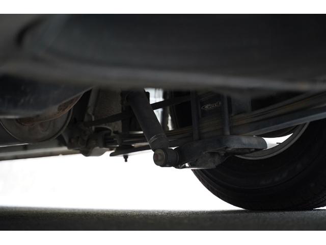 ハイエースバン ロングスーパーGL 3.000cc/ディーゼルターボ/3型/純正HIDヘッドライトユニット/純正クリアランスソナー/Wエアーバック/玄武ローダウンキット/サイドスライドガラス/キーレス/ナビ/バックカメラ/TV/ETC(54枚目)