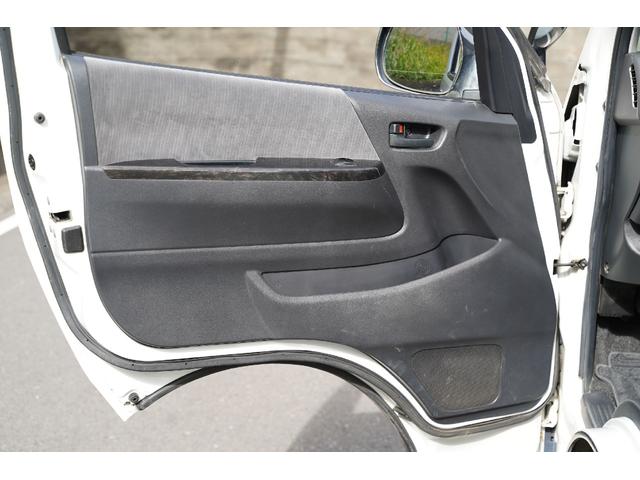 ハイエースバン ロングスーパーGL 3.000cc/ディーゼルターボ/3型/純正HIDヘッドライトユニット/純正クリアランスソナー/Wエアーバック/玄武ローダウンキット/サイドスライドガラス/キーレス/ナビ/バックカメラ/TV/ETC(56枚目)