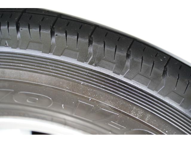 ハイエースバン ロングスーパーGL 3.000cc/ディーゼルターボ/3型/純正HIDヘッドライトユニット/純正クリアランスソナー/Wエアーバック/玄武ローダウンキット/サイドスライドガラス/キーレス/ナビ/バックカメラ/TV/ETC(78枚目)