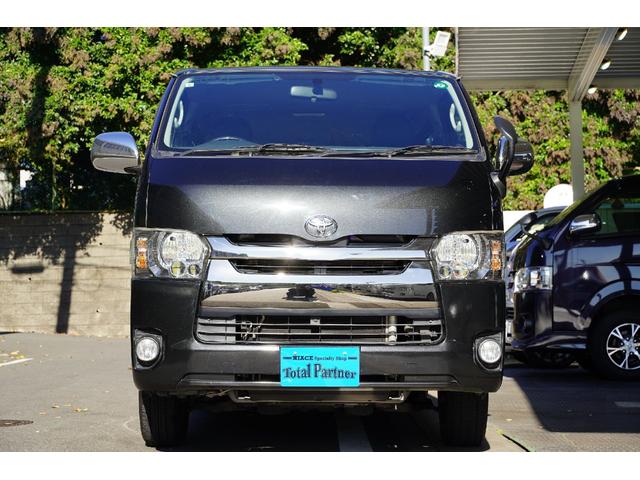 ハイエースバン スーパーＧＬ　ダークプライム　４ＷＤ／３．０００ｃｃ／ディーゼルターボ／ＬＥＤヘッドライトユニット／ダンロップ製バンタイヤ２０２３年製／コーナーセンサー／スマートキー／プッシュスタート／純正ナビ／ＮＳＺＴ－Ｗ６６Ｔ／ブルートゥース（2枚目）