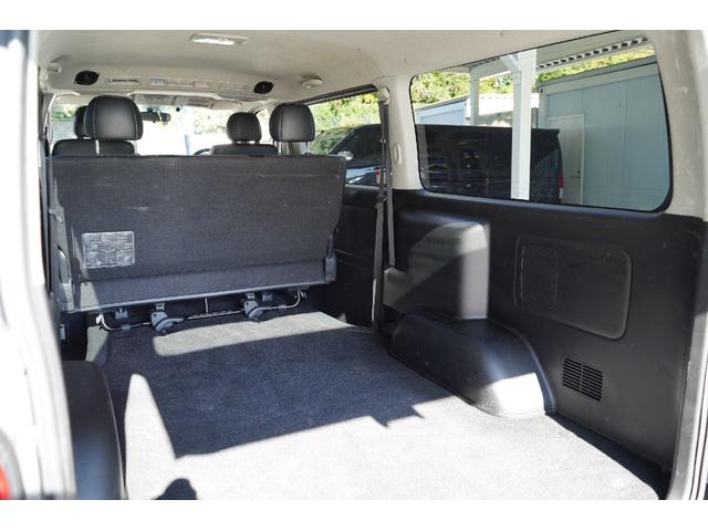 ハイエースバン スーパーＧＬ　ダークプライム　４ＷＤ／３．０００ｃｃ／ディーゼルターボ／ＬＥＤヘッドライトユニット／ダンロップ製バンタイヤ２０２３年製／コーナーセンサー／スマートキー／プッシュスタート／純正ナビ／ＮＳＺＴ－Ｗ６６Ｔ／ブルートゥース（80枚目）