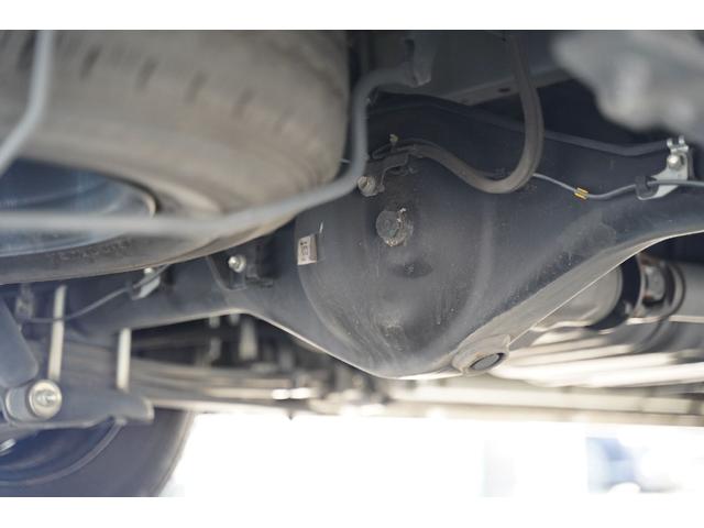 ハイエースバン スーパーGL ダークプライムII 7型/2.800cc/4WD/ワンオーナー/寒冷地仕様/前登録東京管轄/TSS/LDA/PKSB/TRDエアロ/パノラミックビュー/両側電動ドア/デジタルインナーミラー/パナソニック10インチナビ/(59枚目)