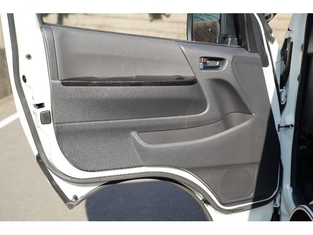 ハイエースバン スーパーGL ダークプライムII 7型/2.800cc/4WD/ワンオーナー/寒冷地仕様/前登録東京管轄/TSS/LDA/PKSB/TRDエアロ/パノラミックビュー/両側電動ドア/デジタルインナーミラー/パナソニック10インチナビ/(61枚目)