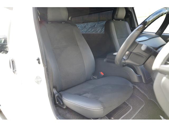 ハイエースバン スーパーGL ダークプライムII 7型/2.800cc/4WD/ワンオーナー/寒冷地仕様/前登録東京管轄/TSS/LDA/PKSB/TRDエアロ/パノラミックビュー/両側電動ドア/デジタルインナーミラー/パナソニック10インチナビ/(68枚目)