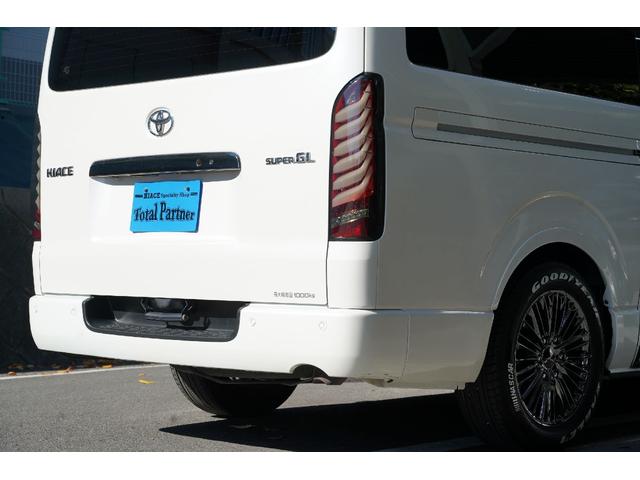ハイエースバン スーパーＧＬ　ダークプライムＩＩ　４ＷＤ／寒冷地仕様／６型／２．８００ｃｃ／ディーゼルターボ／バレンティーＬＥＤテール／ＷＡＬＤ製１７インチＡＷ／アベスト製ウィンカードアミラー／アルパインビックＸナビ／Ｗエアーバック／スマートキー／（8枚目）