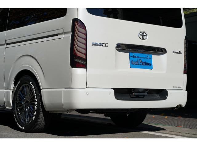 ハイエースバン スーパーＧＬ　ダークプライムＩＩ　４ＷＤ／寒冷地仕様／６型／２．８００ｃｃ／ディーゼルターボ／バレンティーＬＥＤテール／ＷＡＬＤ製１７インチＡＷ／アベスト製ウィンカードアミラー／アルパインビックＸナビ／Ｗエアーバック／スマートキー／（9枚目）
